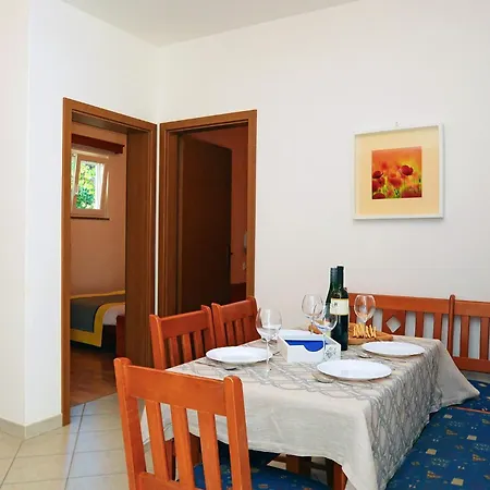 Apartment 9 *