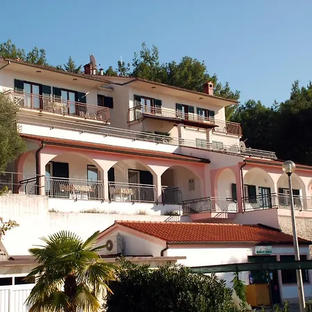 Apartment 9 Rabac