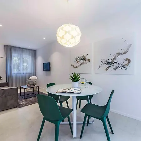 9 Apartment